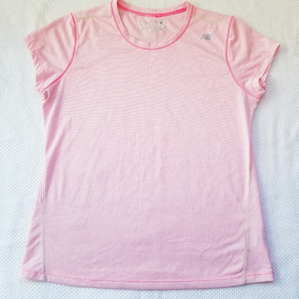 🐞Light pink new balance workout top Sz:Lg